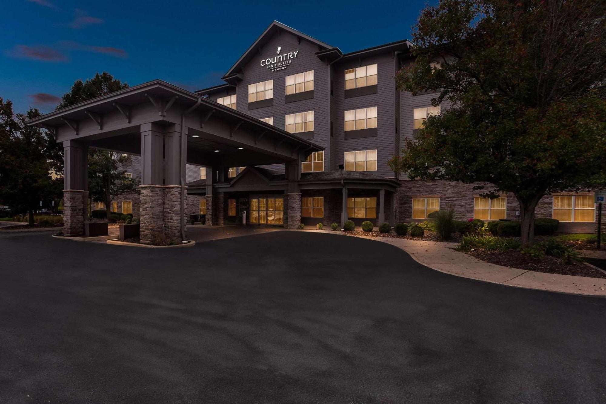 Country Inn & Suites By Radisson, Portage, In Esterno foto
