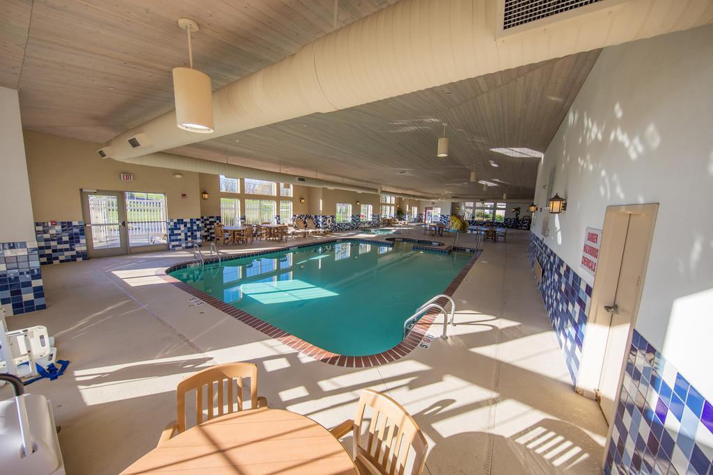 Country Inn & Suites By Radisson, Portage, In Esterno foto