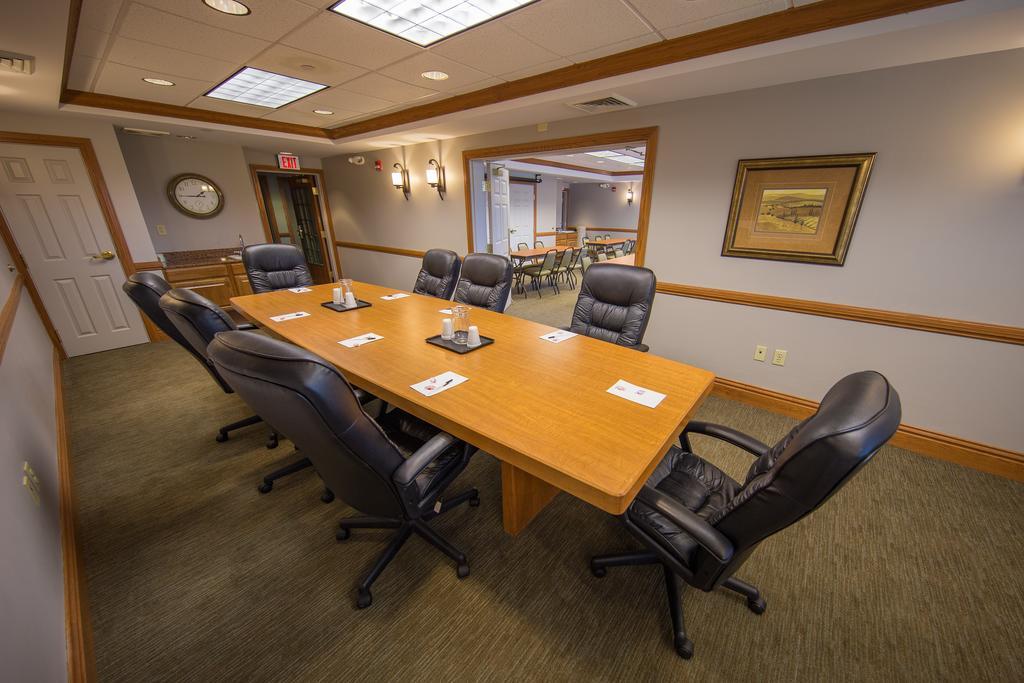 Country Inn & Suites By Radisson, Portage, In Esterno foto