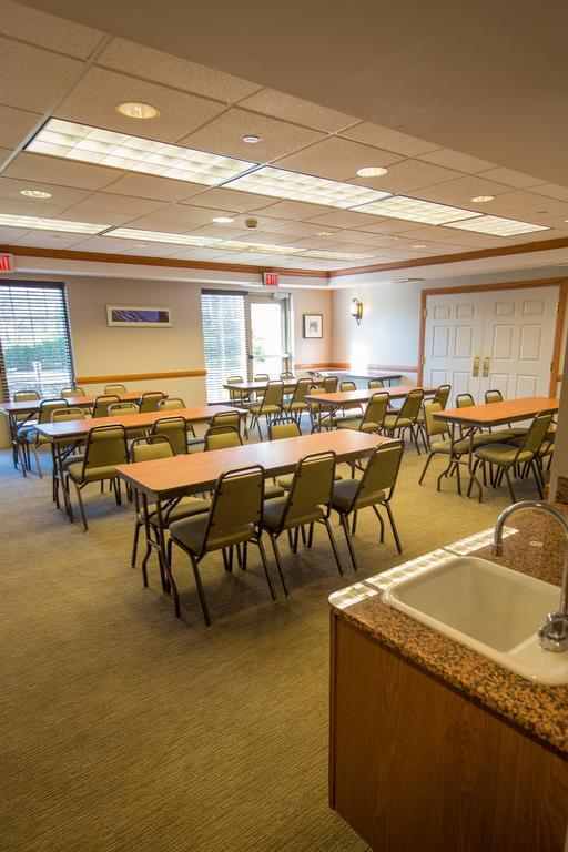 Country Inn & Suites By Radisson, Portage, In Esterno foto