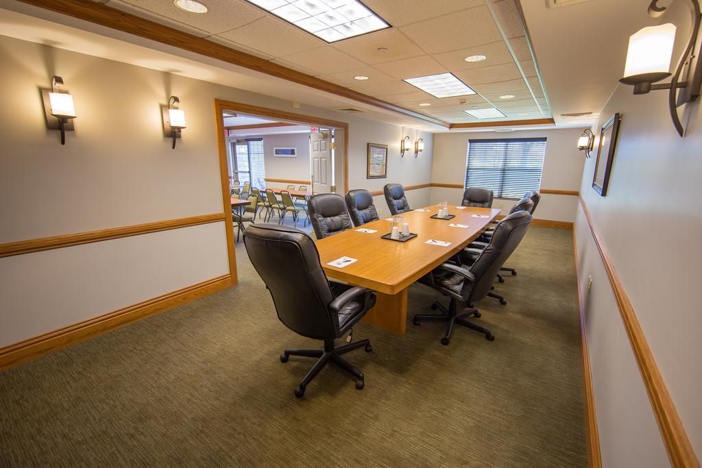 Country Inn & Suites By Radisson, Portage, In Esterno foto